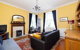 Edinburgh Holyrood Park Views Apartment
